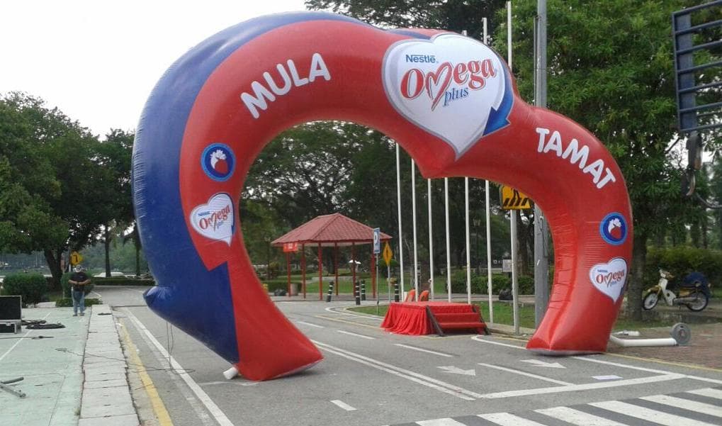 Custom branded inflatable arch event Malaysia
