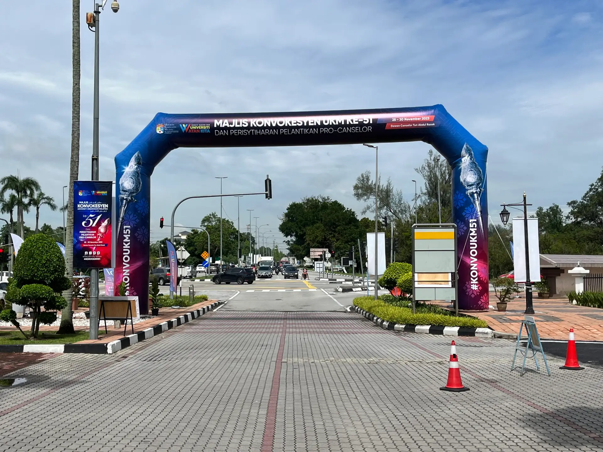 Custom inflatable arch manufacturer Malaysia