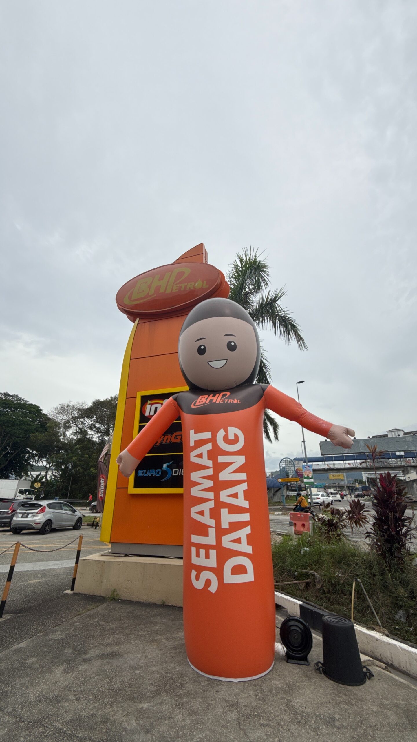 Giant custom skydancer Malaysia brand activation