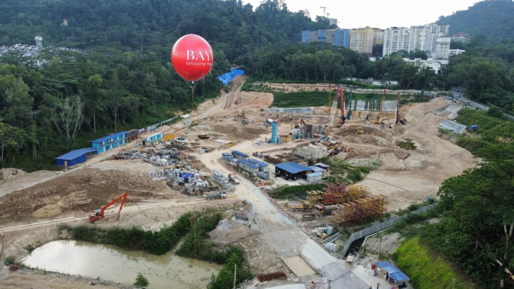 Belon Pengiklanan Gergasi Bayu Selayang Heights — photo 3