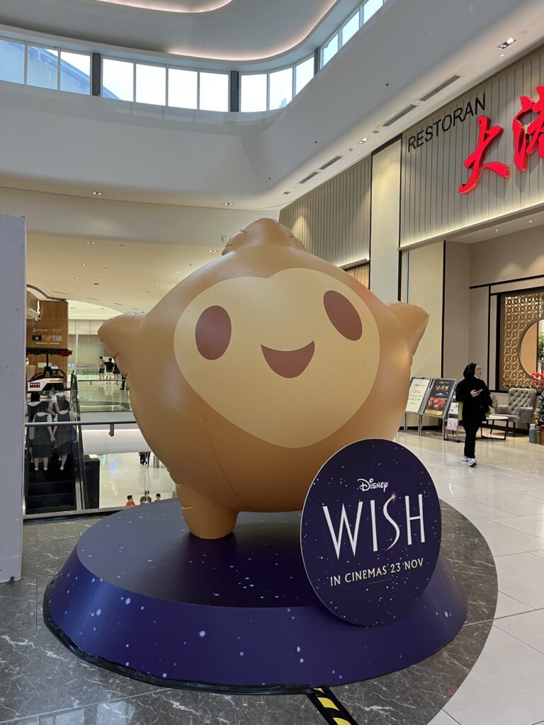 Replika Inflatable Bintang Wish Disney — photo 4