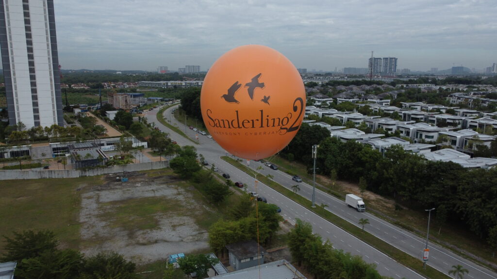 Giant Advertising Balloon at Avaland's Sanderling 2 Lakefront Cyberjaya — photo 4