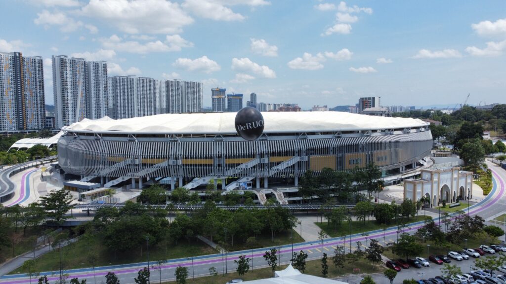 Belon Pengiklanan Gergasi untuk DeRUCCI di Big Home Expo, Stadium Bukit Jalil — photo 3