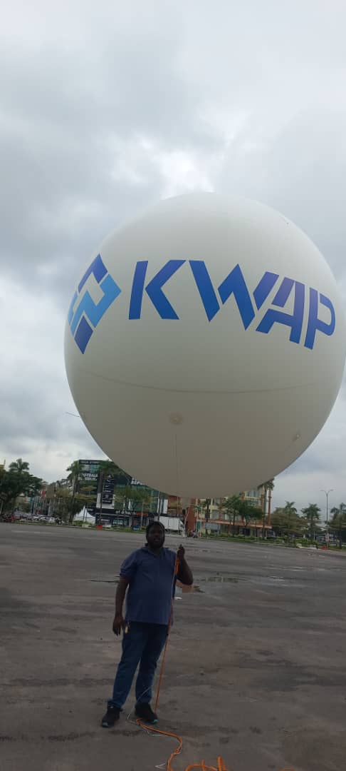 Giant Balloon Sky Dancers at Karnival MyPesara Johor Bharu — photo 7