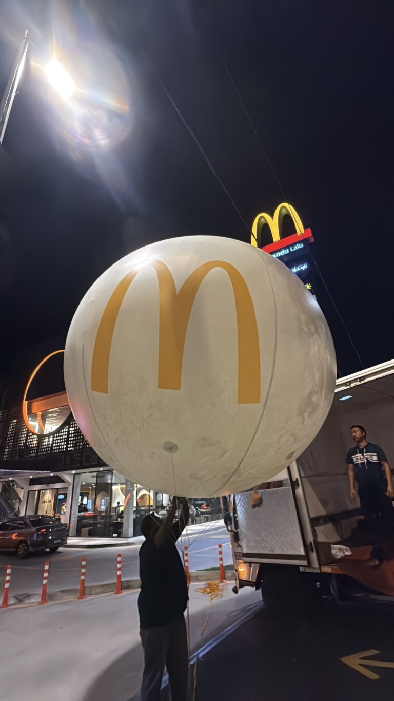 Giant Moon Helium Balloon at McDonald's Titiwangsa, Kuala Lumpur — photo 2