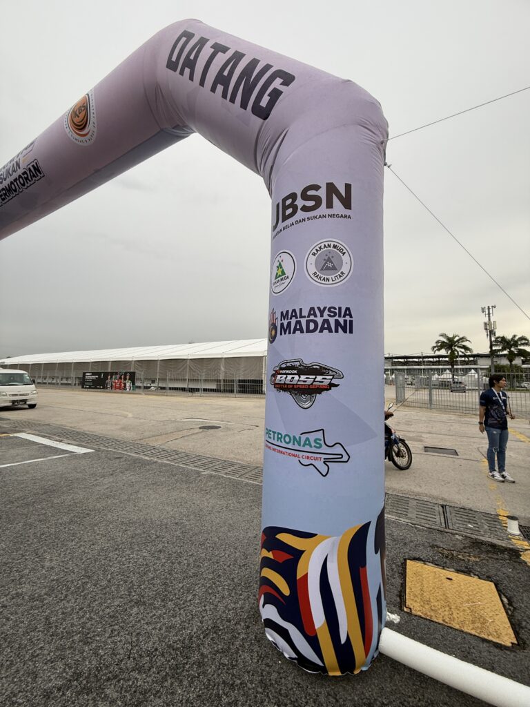 Inflatable Arch at Karnival Sukan Permotoran BOSS Sepang 2025 — photo 7