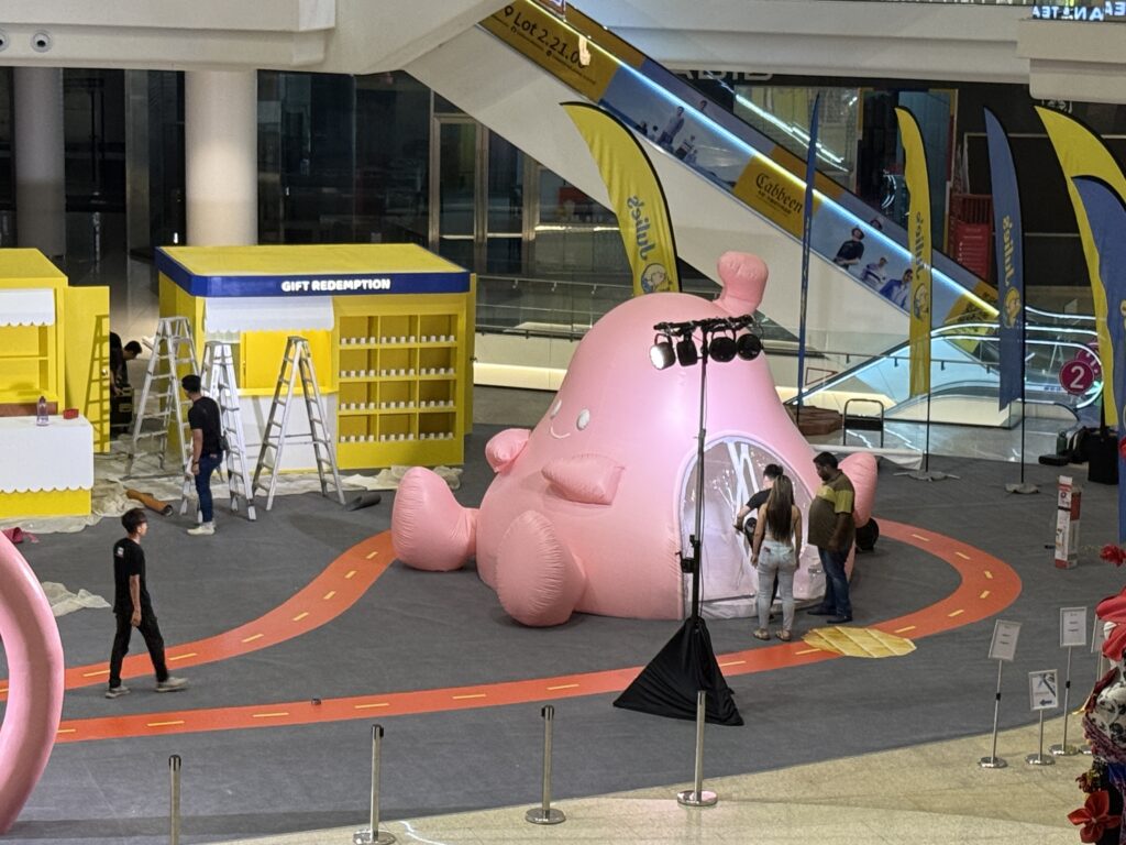 Julie's Stomach Inflatable at Pavilion Bukit Jalil — photo 2
