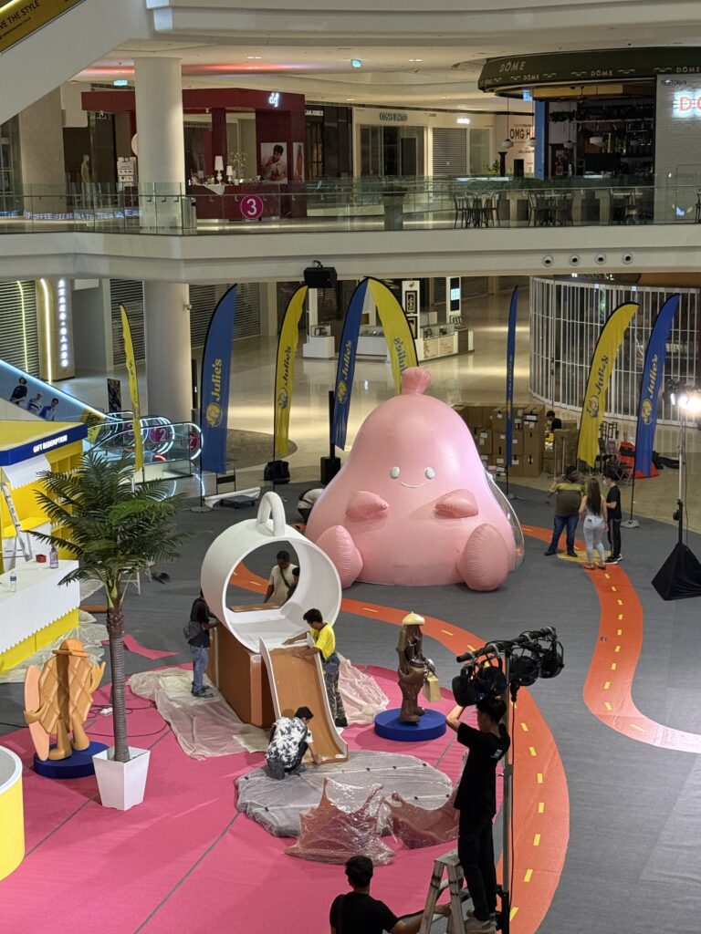Julie's Stomach Inflatable at Pavilion Bukit Jalil — photo 3