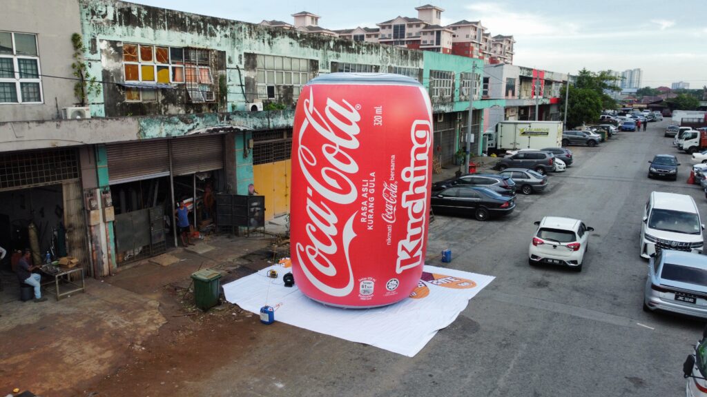 Make a Bold Statement with a Giant Inflatable Replica Coca-Cola Can — photo 3