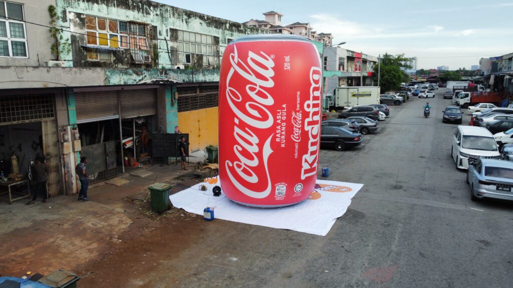 Make a Bold Statement with a Giant Inflatable Replica Coca-Cola Can — photo 8