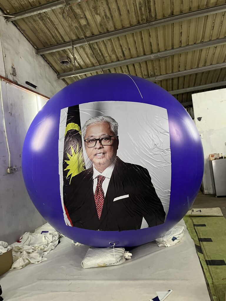Belon Gergasi Pilihan Raya Umum Malaysia — photo 11