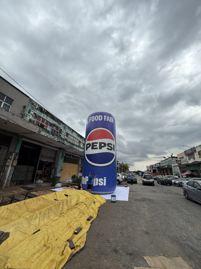 Pepsi Cola Inflatable Can at Kuching, Sarawak — photo 1