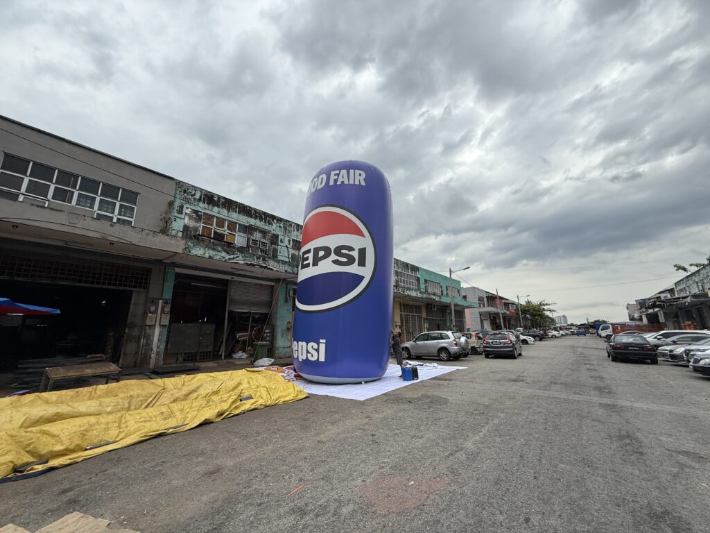Pepsi Cola Inflatable Can at Kuching, Sarawak — photo 6