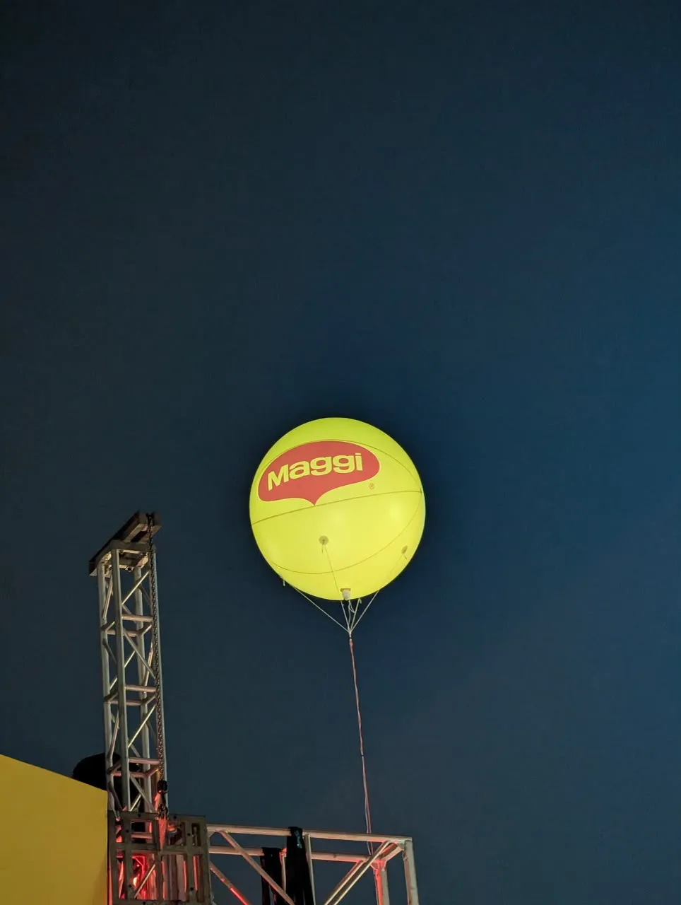 7ft Lit Giant Helium Balloon for Maggi's Keretapi Sarong 2026 at TRX — photo 1